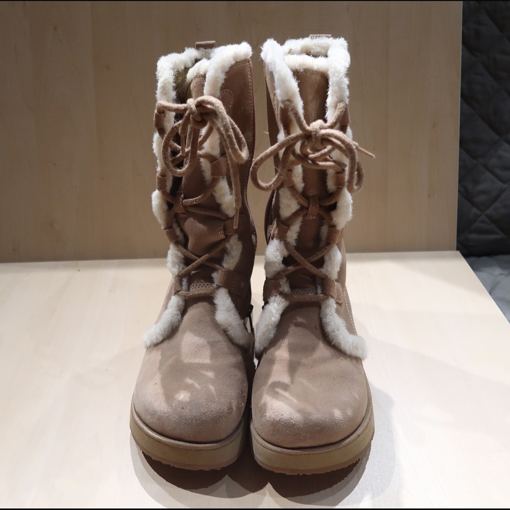 Fur lined suede boots